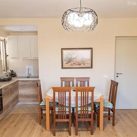 Enea's Lägenhet Vlorë